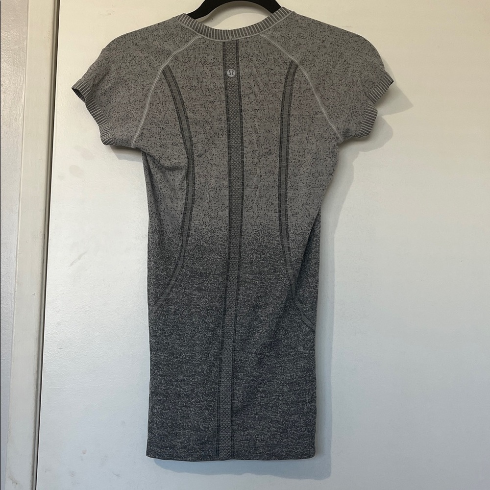 Lululemon | Swiftly Tech Crew Top - Picture 4 of 6